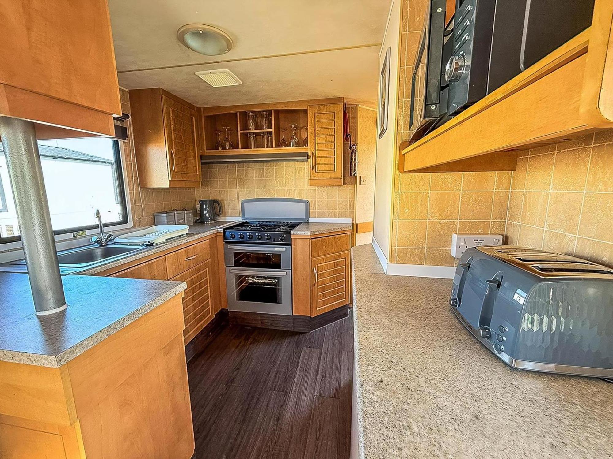 8 Berth Caravan With Free Wifi At Heacham Holiday Park In Norfolk Ref 21008E Exterior foto